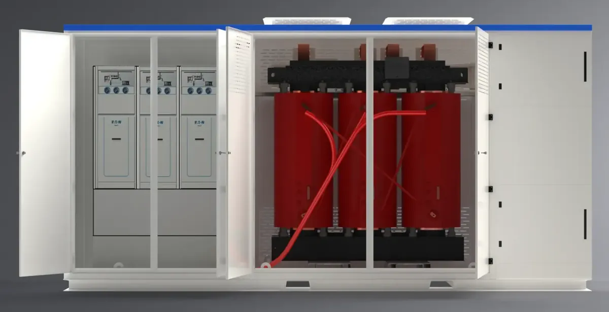 M2L met open deuren: links middenspanning, midden transformator, rechts laagspanning